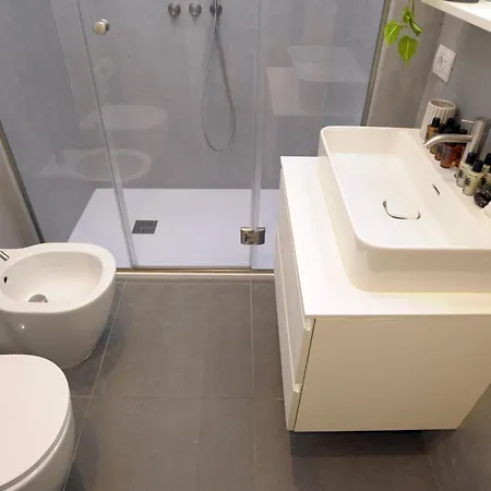 Apartment Lanzone Milan