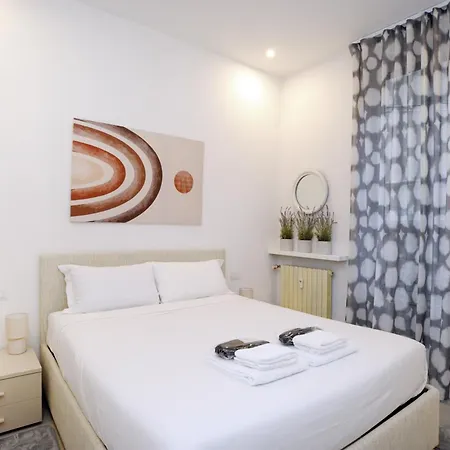Lanzone Apartment Milan
