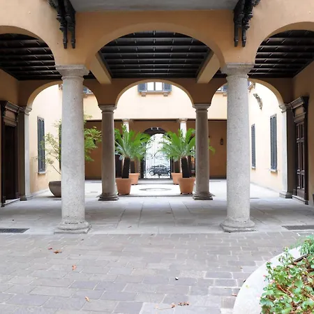 Apartment Lanzone Milan